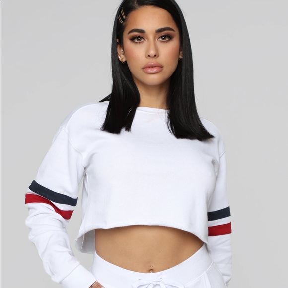 !Sold!❌New Fashion Nova White Jogger Outfit - Picture 2 of 8